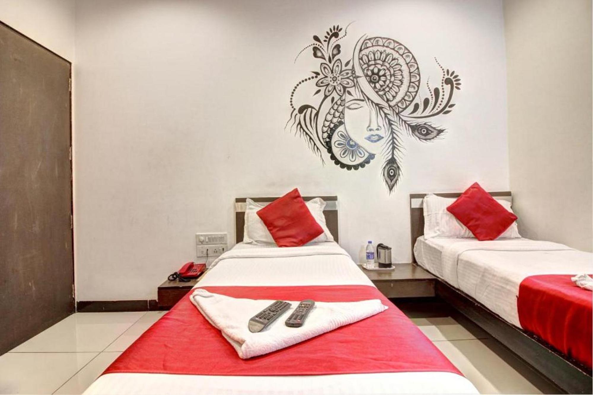 מומביי Hotel Sunshine Airport מראה חיצוני תמונה