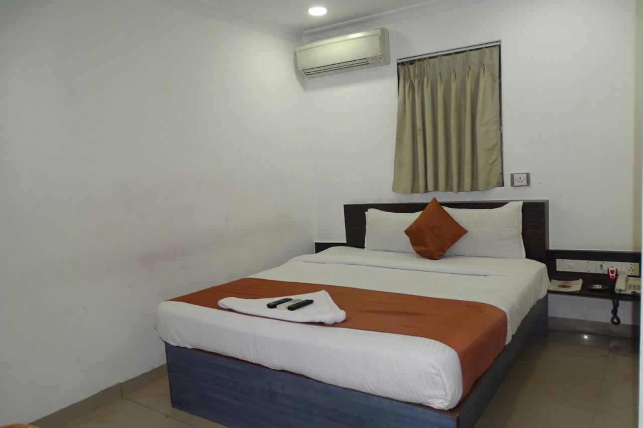 מומביי Hotel Sunshine Airport מראה חיצוני תמונה